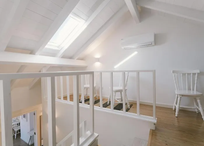 Apartamento 60 - Lusiadas I *